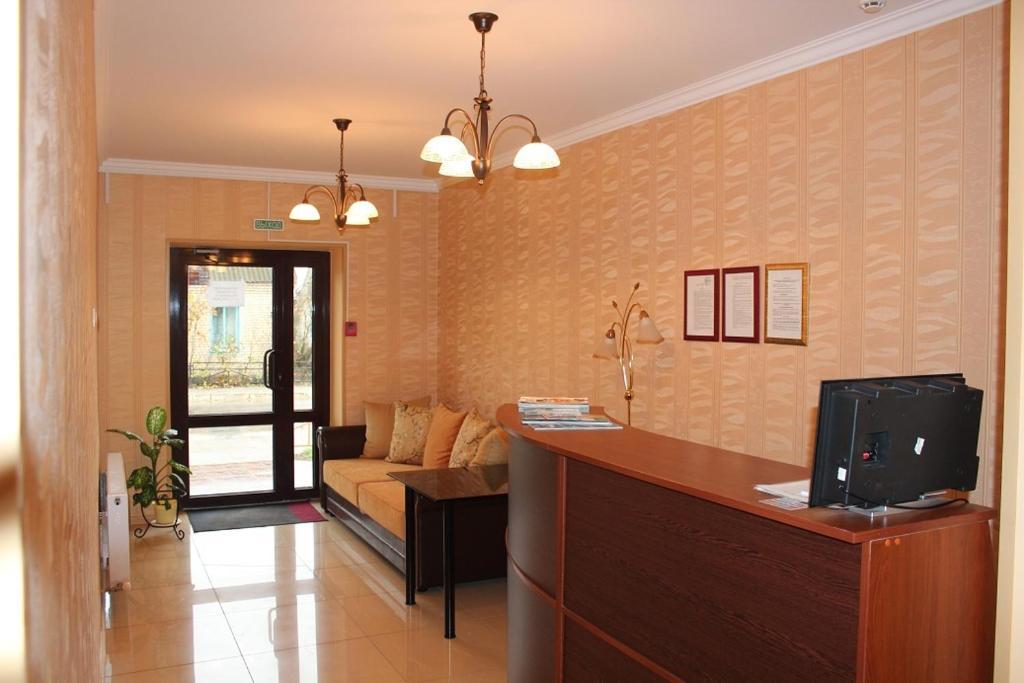 Nika Hotel Miyory Exterior photo